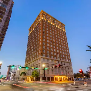 Flor Downtown, Tapestry Collection By Hilton **** Tampa