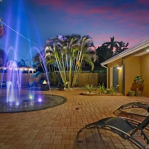 Coastal W Amazing Courtyard - Splash Pad! Sarasota